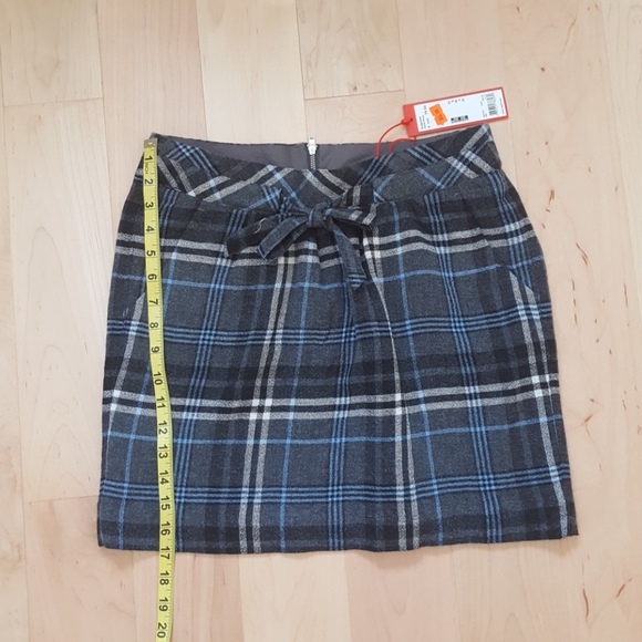 Esprit Plaid Skirt with Pockets- 90s style - Picture 2 of 5